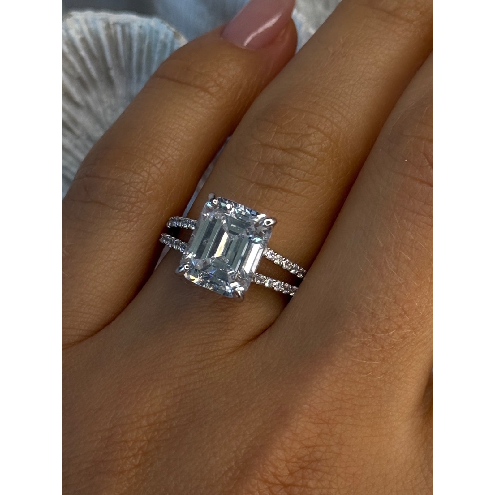 Beautiful 925 Sterling Silver Cz Ring Size 7 90$
